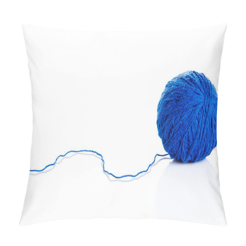 Personality  Blue Ball Of Knitting Yarn On A White Background Pillow Covers