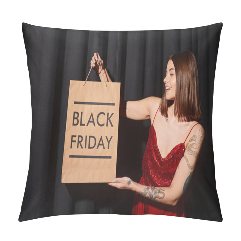 Personality  Cheerful Lady Holding Shopping Bag Smiling Happily With Black Curtains On Backdrop, Black Friday Pillow Covers