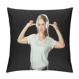 Personality  Teen Girl With Headphones Pillow Covers