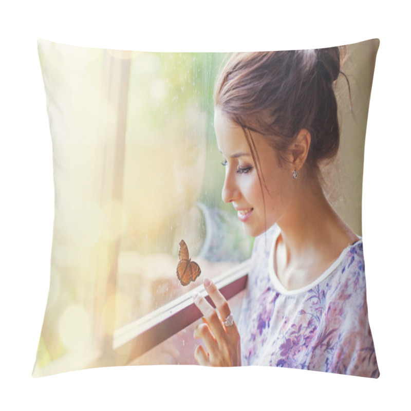 Personality  Woman with butterfly pillow covers
