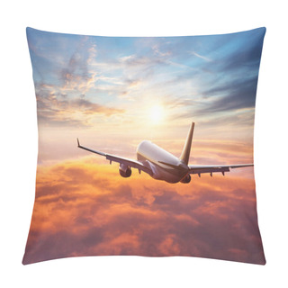 Personality  Passengers Commercial Airplane Flying Above Clouds Pillow Covers