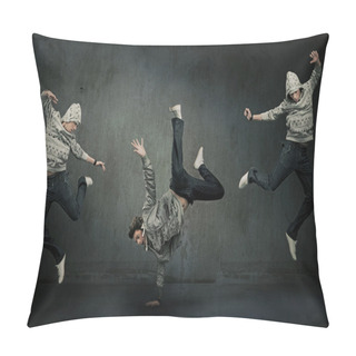 Personality  Three Hip Hop Dancers Pillow Covers