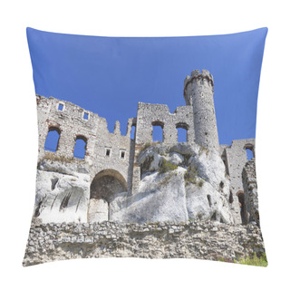 Personality  Ruins Of 14th Century Medieval Castle, Ogrodzieniec Castle,Trail Of The Eagles Nests, Podzamcze, Poland Pillow Covers