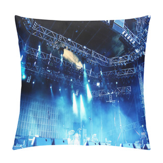 Personality  Gig Stage Pillow Covers