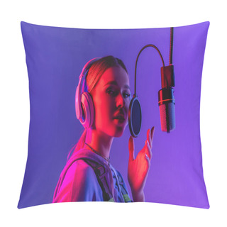 Personality  Young Singer In Wireless Headphones Singing Song In Microphone On Purple  Pillow Covers
