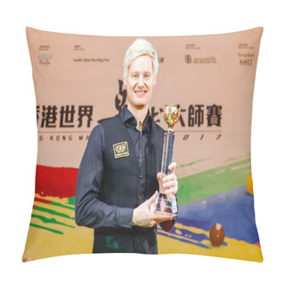 Personality  Neil Robertson Of Australia Poses With His Trophy During The Award Ceremony After Defeating Ronnie O'Sullivan In The Final Match During The World Snooker Hong Kong Masters 2017 In Hong Kong, China, 23 July 2017 Pillow Covers