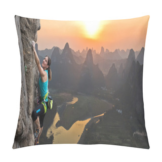 Personality  Silhouette Of Female Athlete On Chinese Mountain Sunset Pillow Covers