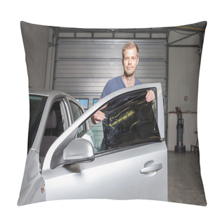 Personality  Applying Tinting Foil Onto A Car Window Pillow Covers