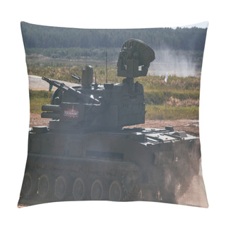 Personality  Modern Tank At The Tank Biathlon Competition In Alabino Near Moscow During The Army-2020 Forum Pillow Covers