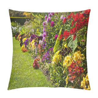 Personality  Colorful Garden Flowers Pillow Covers