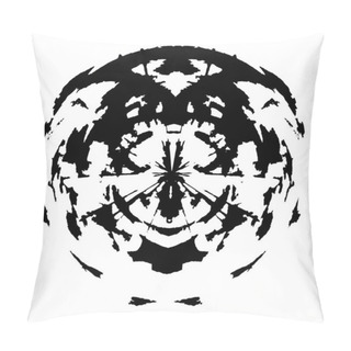 Personality  Dark Grunge Pattern In Black And White  Pillow Covers