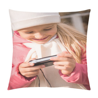 Personality  Smiling Girl Holding Photo Camera Pillow Covers