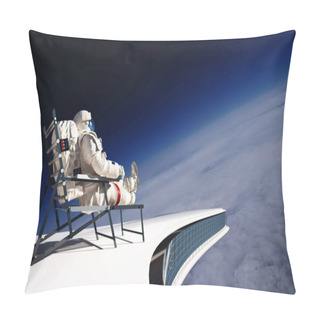 Personality  The Astronaut 3d Render Pillow Covers