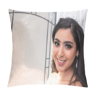 Personality  Young Teen Hispanic Girl Wearing A Quinceanera Dress Pillow Covers