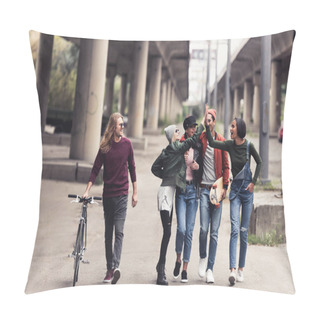 Personality  Stylish People Walking Outdoors Pillow Covers