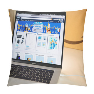 Personality  Amazon Prime Day On Computer Laptop Pillow Covers