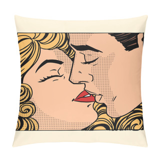 Personality  Retro Kiss Man And Woman Love Couple Pillow Covers