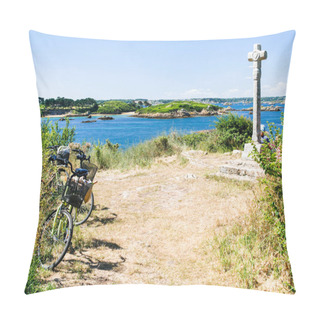Personality  Tourist Bicycle At Viewpoint Near Celtic Cross Pillow Covers