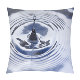 Personality  Water Drop Splashing Macro With Waves Pillow Covers