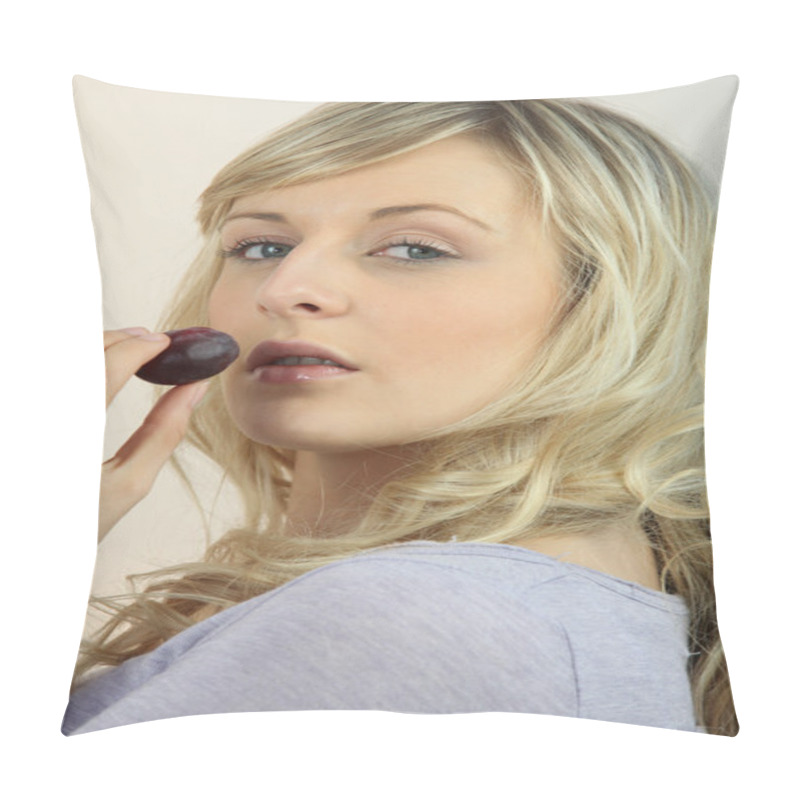 Personality  Blonde Woman Eating A Fruit Pillow Covers