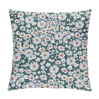 Personality  Floral Seamless Pattern With Daisy Meadow Pillow Covers