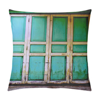 Personality  Old Doors Pillow Covers