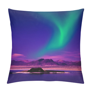 Personality  Northern Lights Over Lake Pillow Covers