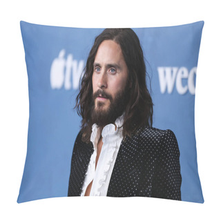 Personality  American Actor Jared Leto Wearing A Studded Gucci Suit And Gloves Arrives At The Global Premiere Of Apple TV+'s 'WeCrashed' Held At The Academy Museum Of Motion Pictures On March 17, 2022 In Los Angeles, California, United States.  Pillow Covers
