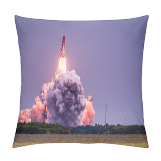 Personality  Launch Of Atlantis-STS-135 Pillow Covers