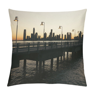Personality  Lanterns On Bridge Above Hudson River In New York City Pillow Covers