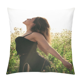 Personality  Young Woman Enjoy In Summer Pillow Covers
