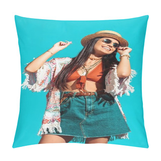 Personality  Girl Smoking Cigarette And Dancing Pillow Covers