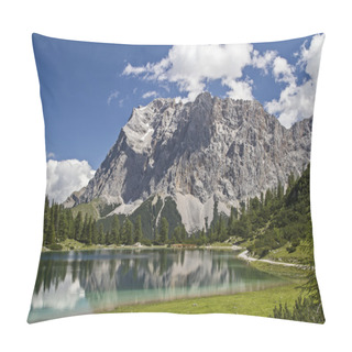 Personality  Lake Seeeben And Zugspitze Pillow Covers