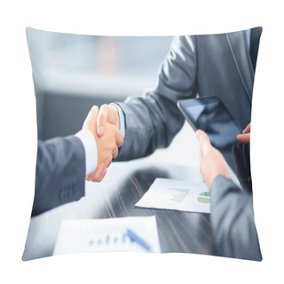 Personality  Business Shaking Hands In Office Pillow Covers