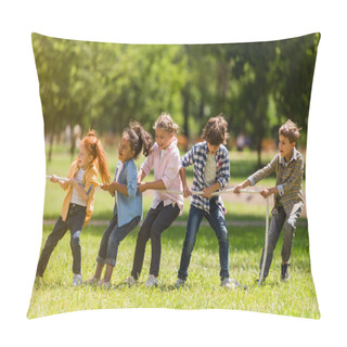 Personality  Tug Of War Pillow Covers