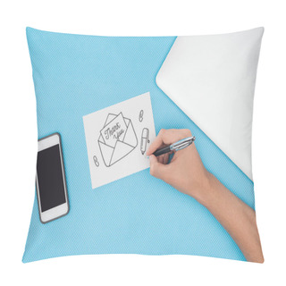 Personality  Cropped View Of Hand Drawing Thank You Lettering Sticking Out Of Envelope On White Card With Smartphone Isolated On Blue Background Pillow Covers