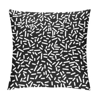 Personality  Seamless Geometric Pattern In Memphis Style. Retro 80s Style Pillow Covers