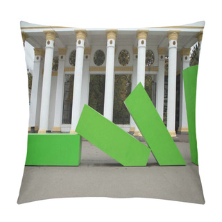 Personality  Installation Combining Architectural Elements Of The Modern And The Classics Of The Past. Column Building. Place For Advertising Text Pillow Covers