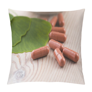 Personality  Ginkgo Biloba Leaves In Mortar And Pills Pillow Covers