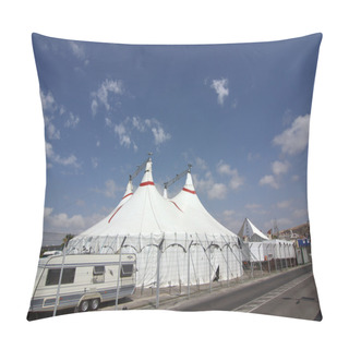 Personality  Circus Big Top White With Blue Sky Pillow Covers