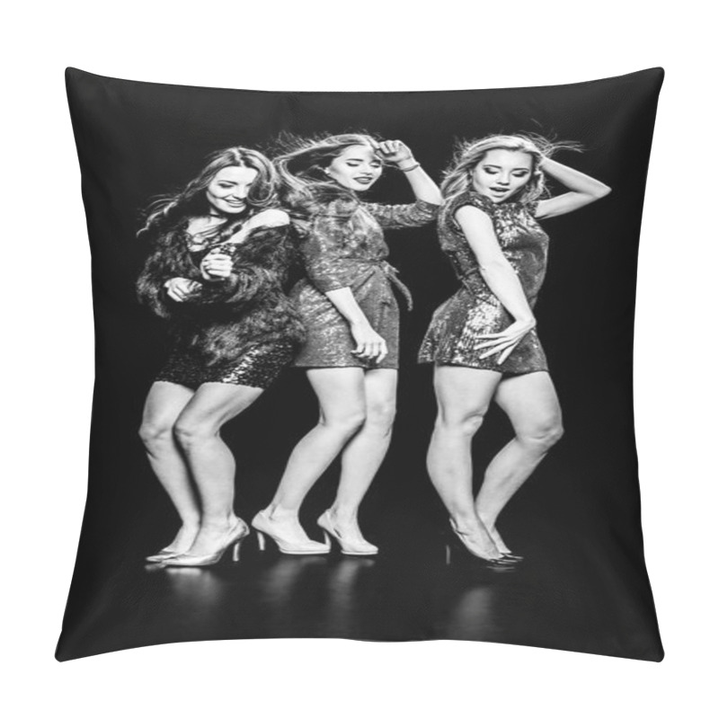 Personality  Gorgeous Women Dancing  Pillow Covers