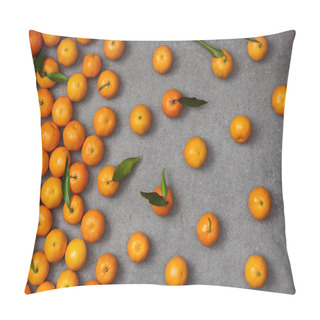 Personality  Top View Of Sweet Orange Tangerines With Green Leaves On Grey Table Pillow Covers