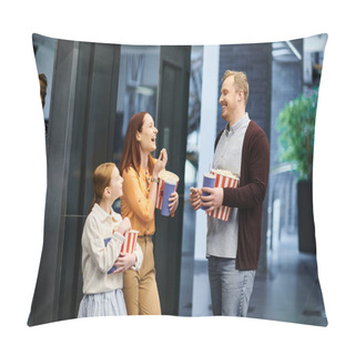 Personality  A Happy Family Stands Closely Together, Forming A Tight Circle Of Love And Unity. Pillow Covers