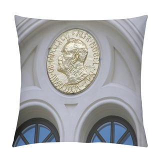 Personality  Nobel Prize Center Pillow Covers