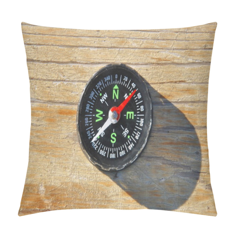 Personality  Black compass pillow covers