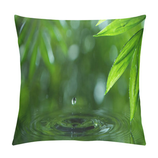 Personality  Fresh Green Leaves With Water Drops Over The Water Pillow Covers