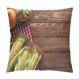 Personality  Top View Of Checkered Tablecloth With Apples, Pumpkins And Cutting Board With Corn On Wooden Surface With Copy Space Pillow Covers