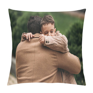Personality  Back View Of Father Embracing Son On Street In Autumn Day Pillow Covers