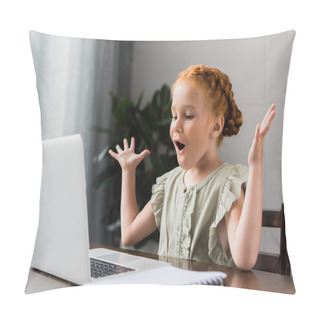 Personality  Little Girl With Laptop Pillow Covers