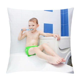 Personality  Little Child Brushing Teeth Pillow Covers